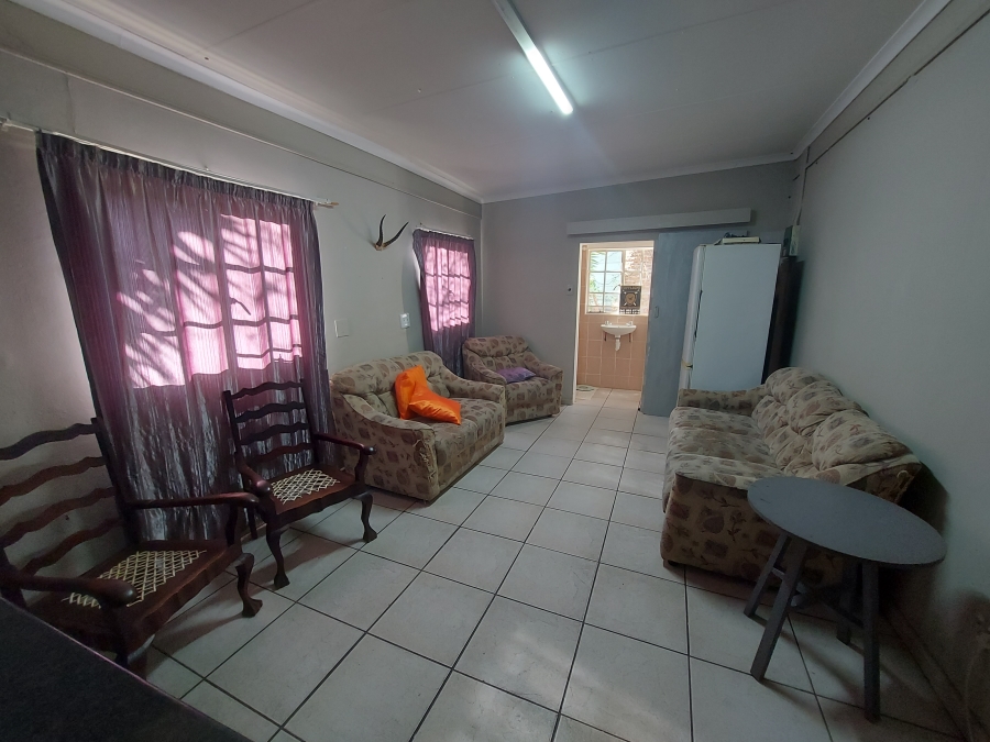 4 Bedroom Property for Sale in Uitenhage Central Eastern Cape
